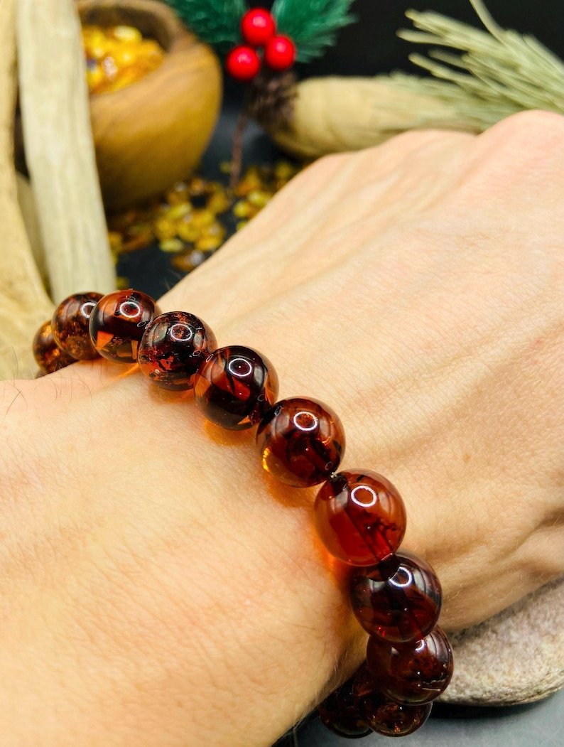 11mm Apaļo pērlīšu ķiršu krāsas pulēta Dzintara aproce