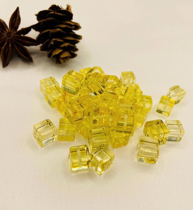 Unikālas kvadrāta formas 6.5-7mm Dzintara dzeltenās pērlītes