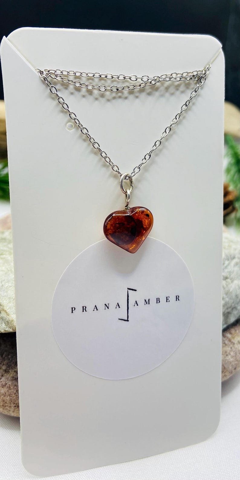 Ķiršu krāsas Baltijas Dzintara sirsniņas 2 variācijās