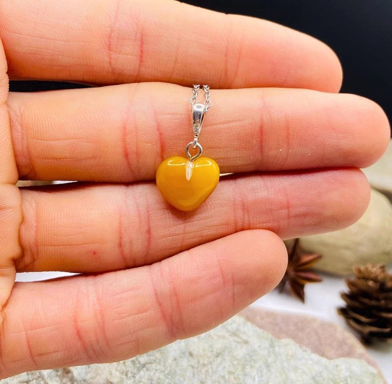 Dzeltenas dzintara sirsniņas ar sudrabu 3 variācijās