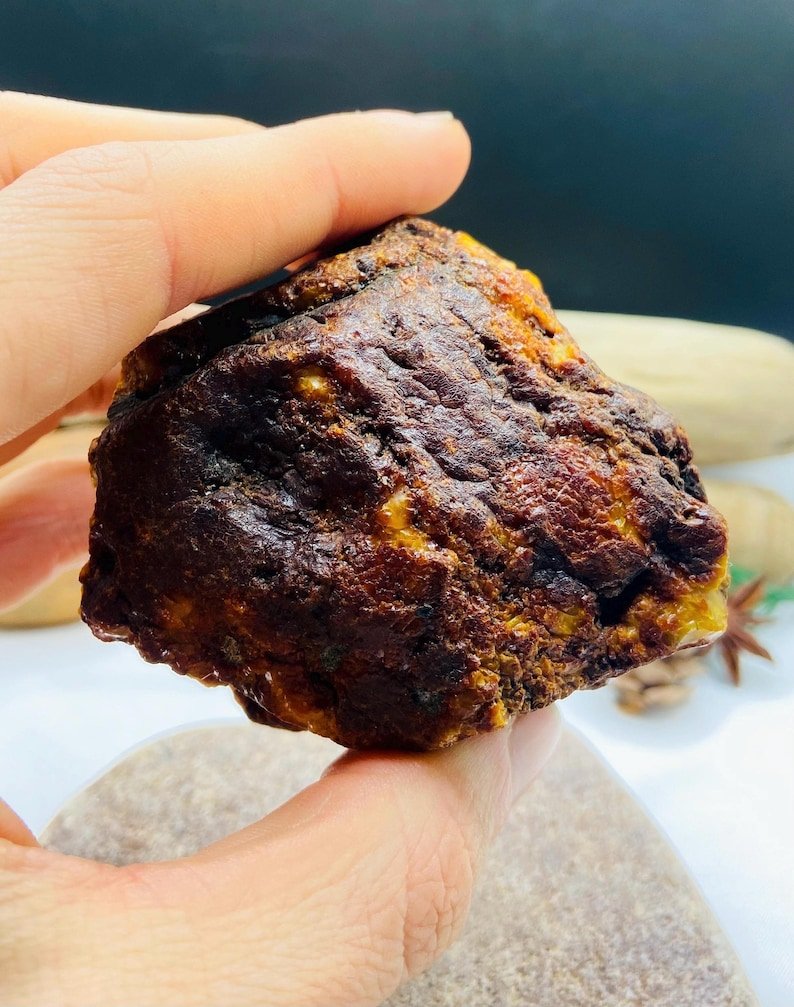 56548094-r-il-52ec67-7550453400-il_794xN.7550453400_3k2r 97 gramus liels Baltijas Dzintara gabals sviesta krāsā