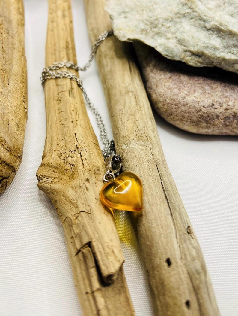 Dzeltenas dzintara sirsniņas ar sudrabu 3 variācijās