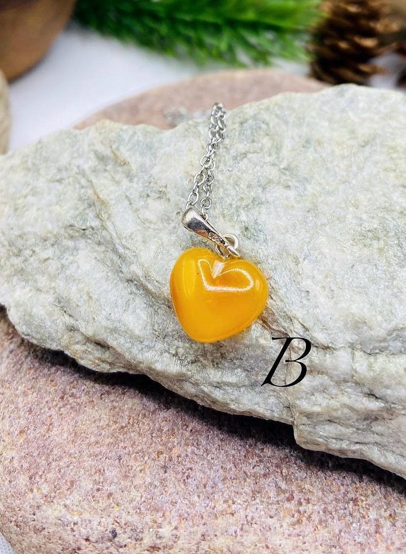 Dzeltenas dzintara sirsniņas ar sudrabu 3 variācijās