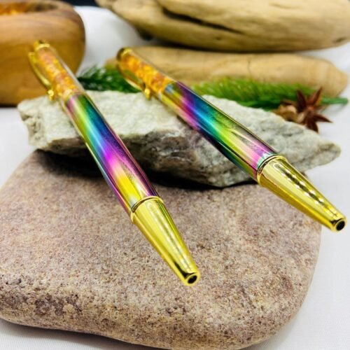 56548094-r-il-dc702f-7545402218-il_794xN.7545402218_3vgg Varavīksnes krāsas Pildspalva ar dzintara drupačām un melnu tinti