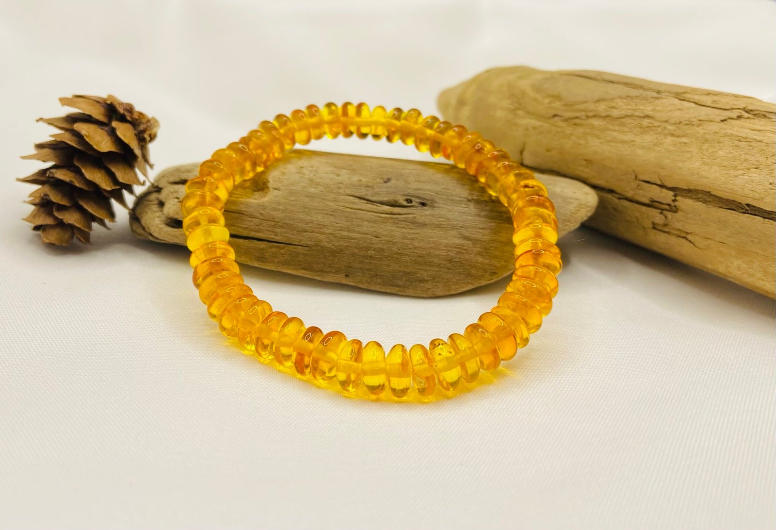 Rondelle formas konjaka toņa smalka Dzintara aproce