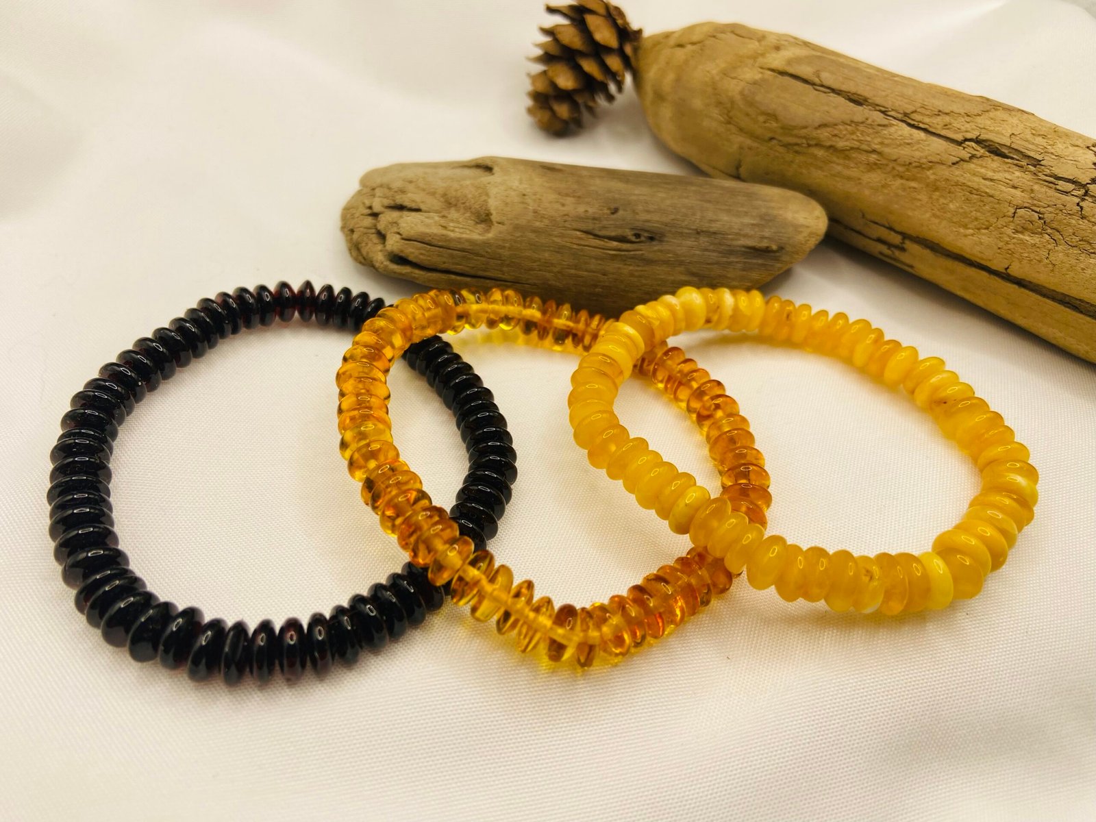 Rondelle formas konjaka toņa smalka Dzintara aproce