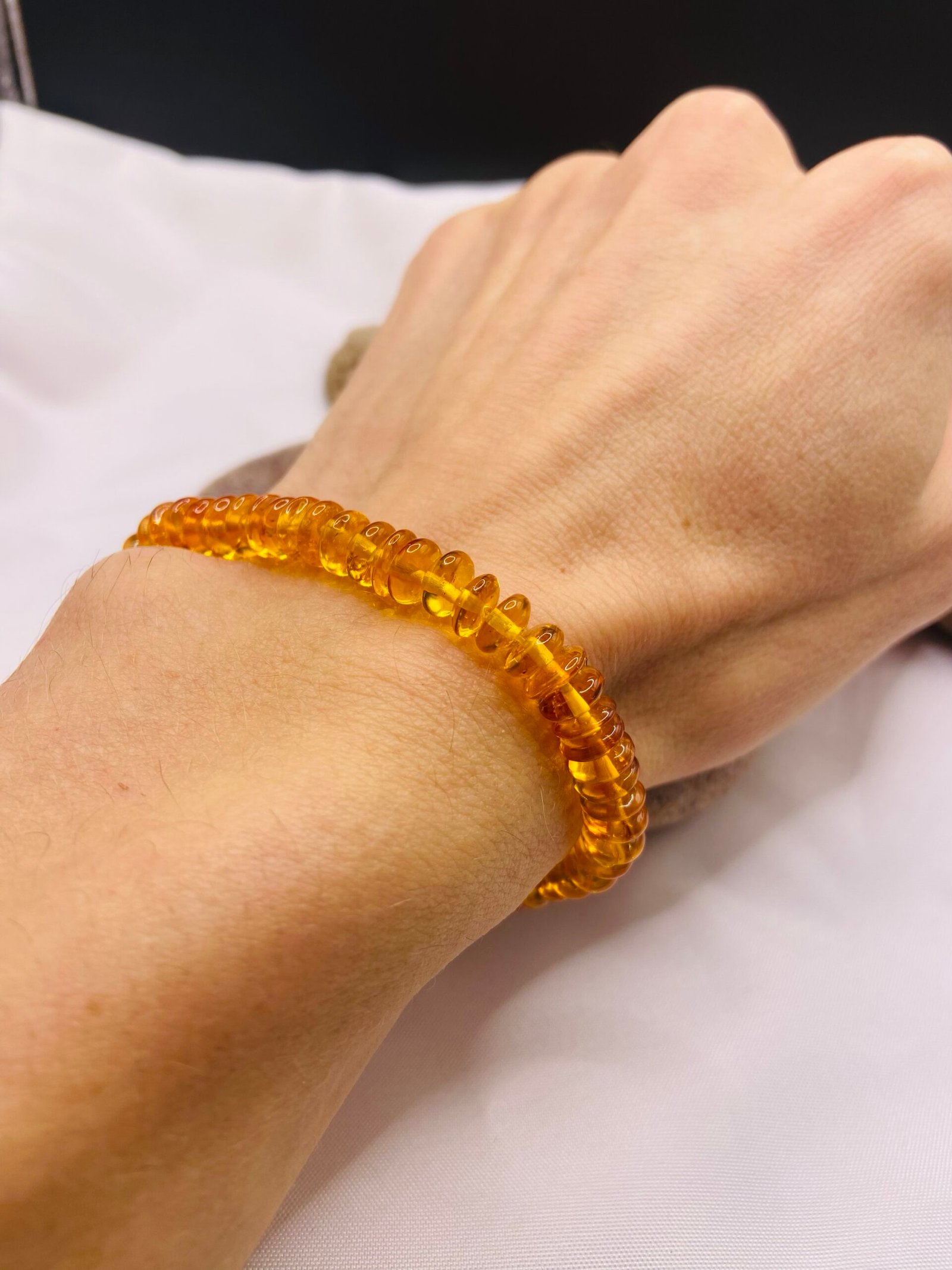 Rondelle formas konjaka toņa smalka Dzintara aproce