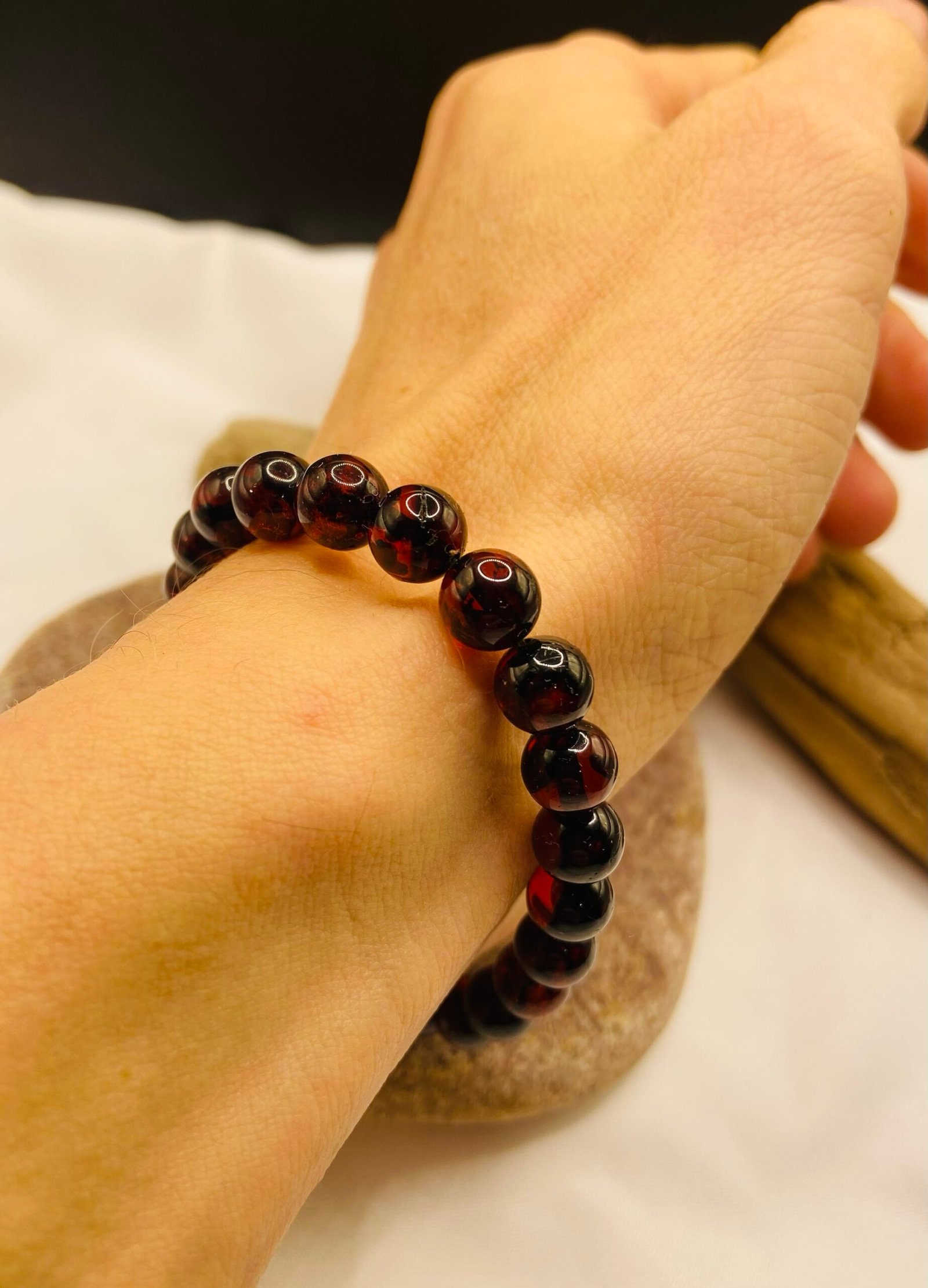 img_6684 Eleganta ķiršu krāsas aproce ar 8mm apaļām pērlītēm