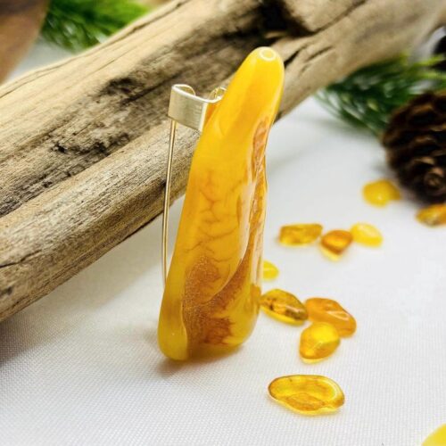 56548094-r-il-63acd1-7731264901-il_794xN.7731264901_d1lk Medus krāsas pulēta Baltijas dzintara broša sievietēm