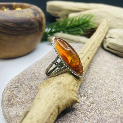 Padomju laika Baltija dzintara vintāžas gredzens 17 izmērs