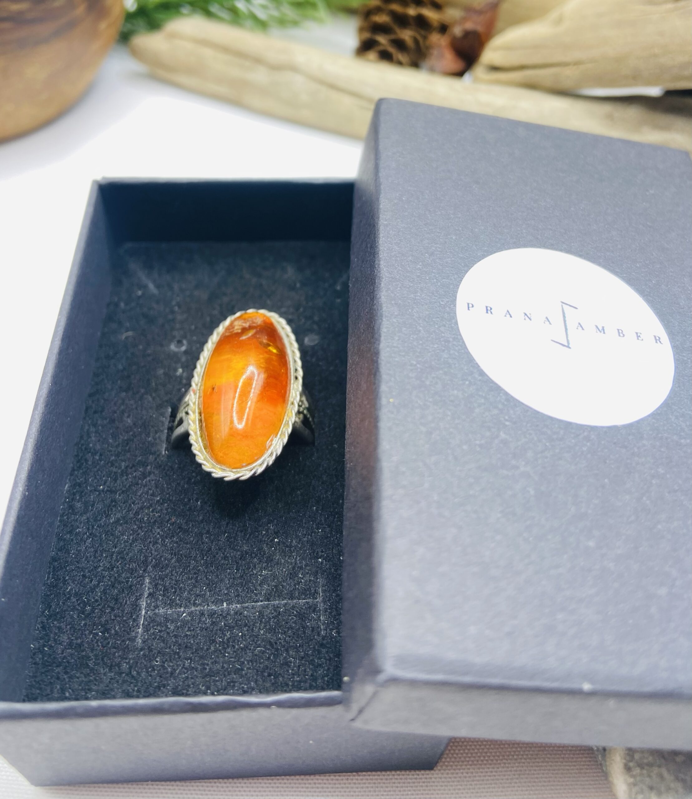 Padomju laika Baltija dzintara vintāžas gredzens 17 izmērs