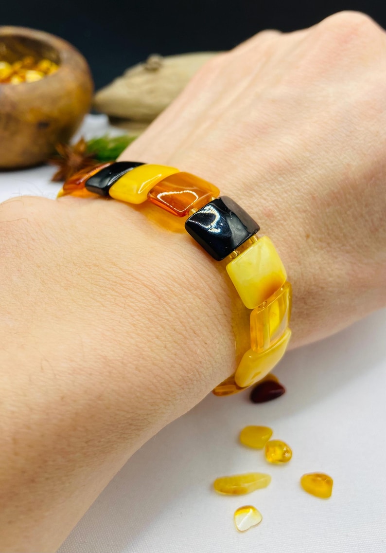 Daudzkrāsaina premuim klases Dzintara aproce abiem dzimumiem