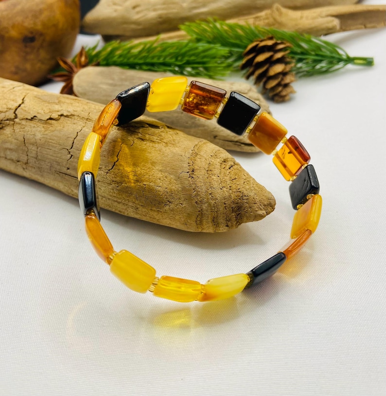 Daudzkrāsaina premuim klases Dzintara aproce abiem dzimumiem