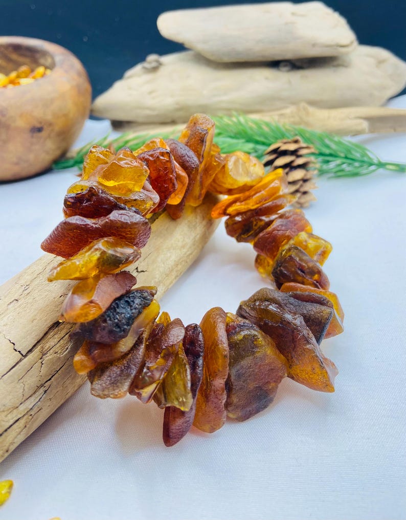 Milzīga izmēra dzintara aproce gan sievietēm, gan vīriešiem