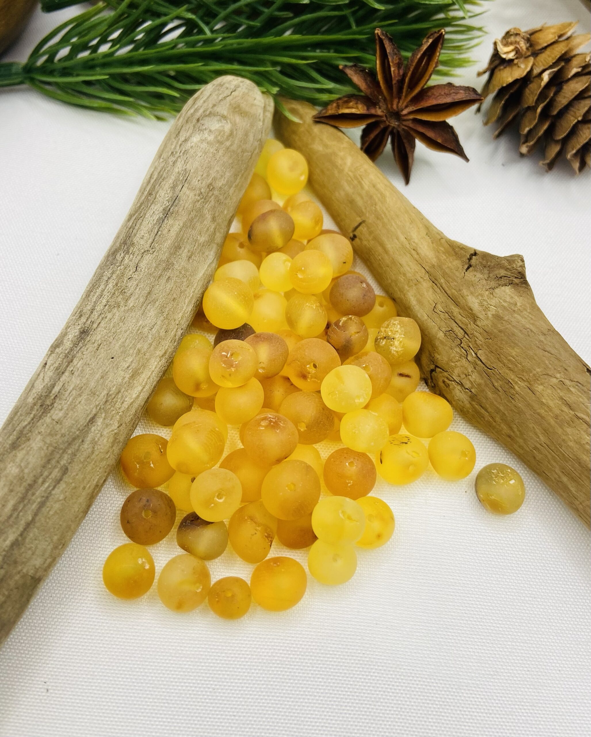 Baroka tipa Dzintara pērlītes medus krāsā 7-8mm